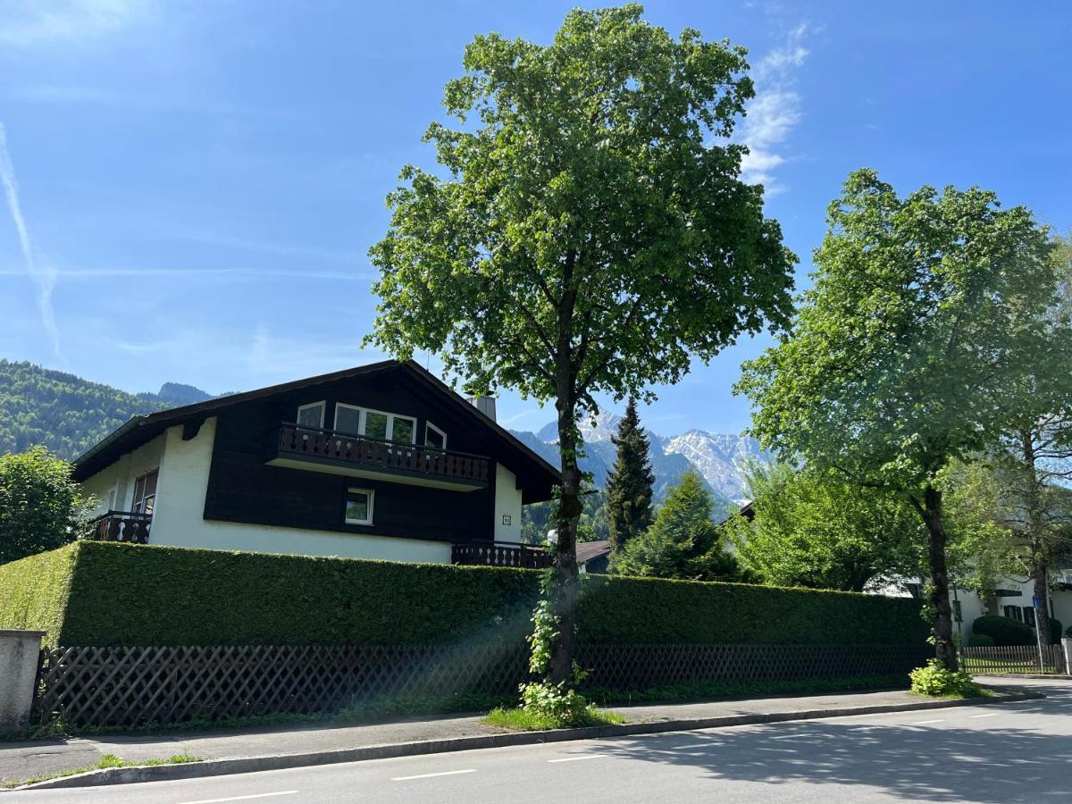 Doppelhaushaelfte Zugspitzblick Mit Privatem Garten 加爾米施-帕滕基興 外观 照片